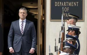 Trump'ın Savaş Bakanı Hegseth'in azli için önerge