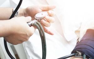 Tansiyon Hastalarında Susama Hissi: Vücudun Geç Kalmış Alarm Sinyali