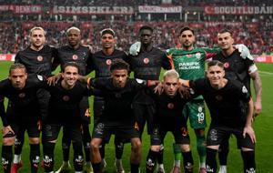 ANLAŞMA SAĞLANDI! Galatasaray, yıldız oyuncunun sözleşmesini uzatıyor...