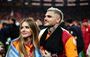 Galatasaray tribünleri son kez söyledi! Icardi duygusallaştı...