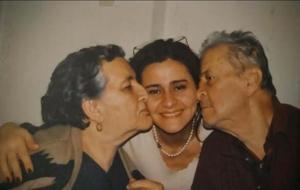 Anne Sevgisi Ekranlardan Taştı! Kanal D Yıldızlarından 'Anneler Günü'ne Özel Yürek Isıtan Paylaşımlar