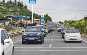 22 kilometre araç kuyruğu!