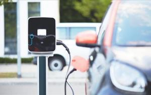 Elektrikli otomobiller neden aynı görünüyor? Cevabı fizikte saklı