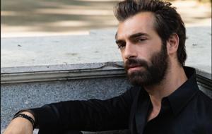 İlker Kaleli’den tiyatroya dönüş sinyali: “Şartım yerli metin”