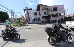 Filipinler’i vuran 7.8 büyüklüğündeki depremde can kaybı 41’e yükseldi