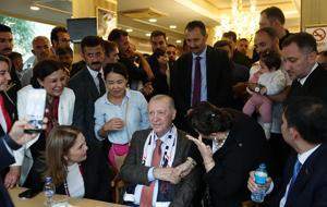 Cumhurbaşkanı Erdoğan Edirne’de vatandaşlarla bir araya geldi