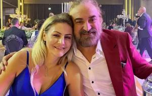 ÖZLEMİ DİNMİYOR! Volkan Konak’ın Ardından Yürek Burkan Sözler: “Fotoğraflarımıza Bile Bakamıyorum”