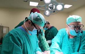 DÜNYADA İLK 8'li Çapraz Karaciğer Nakli, Malatya'da Yapıldı! İşte 22 Saat Süren Ameliyatın Perde Arkasında Yaşananlar