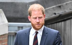 Gidişi gibi dönüşü de olaylı! Prens Harry için son dakika şoku: Buckingham kapıları kapattı...