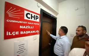 CHP Nazilli'de koltuk kavgası! Kapı kilitledi, yeni başkan dışarıda kaldı