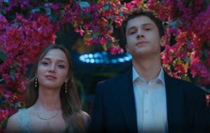 EKRANLARIN YENİ İKİLİLERİ: AR-LEY VE TEO-DEN
