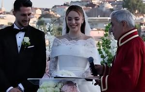 İsmail Yüksek’in Düğününde Şaşırtan Detay! Gelin Babasının Adını Anmamıştı! Esen Matraş'ın Babası Ortaya Çıktı! Tepki Dolu Açıklama