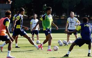 Fenerbahçe, Sturm Graz maçına hazırlanıyor