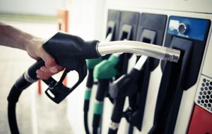 GÜNCEL AKARYAKIT FİYATLARI 14 AĞUSTOS 2026 | Benzin ne kadar, Motorin litre fiyatı kaç TL oldu? Motorine dev zam!