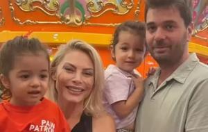 Seray Sever’den İkiz Kızlarıyla Havuz Keyfi! Bodrum’dan Neşeli Paylaşım