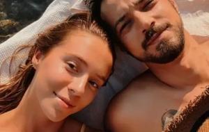 Mert Yazıcıoğlu tatil dönüşü imajını yeniledi! Son hali dikkat çekti