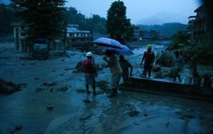 Nepal'de sel felaketi! Ölü sayısı artıyor, yüzlerce kayıp var