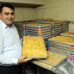 500 dolar bozdurana bayramlık tatlı bedava