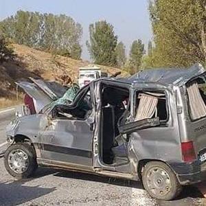 Yozgatta kaza: Anne öldü, eşi ve 3 çocuğu yaralı