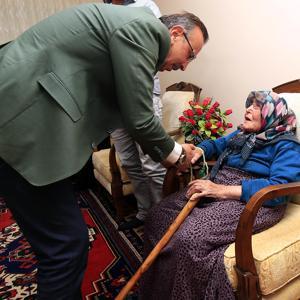 Emine nineden, duygulandıran Atatürk şiiri