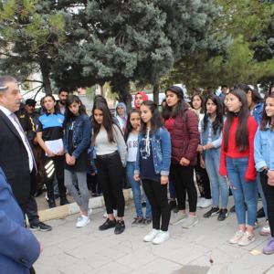 Hakkari Emniyeti, 150 öğrenciyi İstanbul ve Çanakkaleye gönderdi
