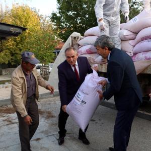 Sebenli çiftçiler Iza buğdayı tohumlarını teslim aldı