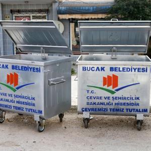 Bucakta çöp konteynerleri değiştiriliyor