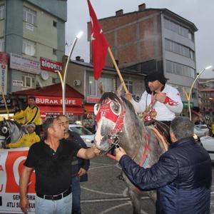 Dünya Bilek Güreşi Şampiyonu Başarana coşkulu karşılama