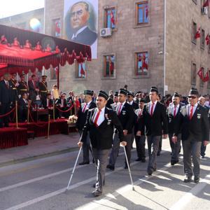 Ispartada 29 Ekim coşkuyla kutlandı
