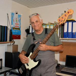 Ünlülerin aranjörüydü, şimdi un fabrikasında çalışıyor