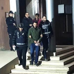Yedek lastikten 4 kilo 659 gram eroin çıktı (2)