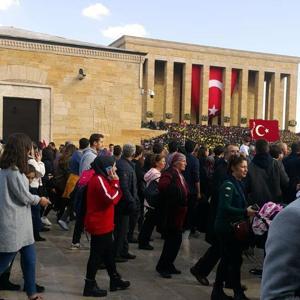 Yunusemreli hanımlar Anıtkabiri ziyaret etti