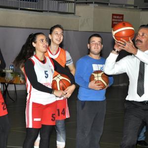 Torosların rakibi Fenerbahçe
