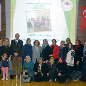 Oğuzelili kadınlar, ‘Nar’ için kolları sıvadı