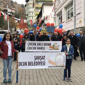 Şavşatta Çocuk Hakları Gününü kutladı