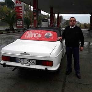 Yıllara direnen Anadol otomobiliyle muhtarlık yarışı