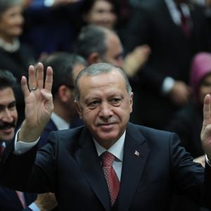 Erdoğan partisinin 20 belediye başkan adayını açıkladı (2)