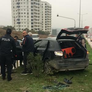 Yolda otomobillerden birbirlerine ateş açtılar: 4 yaralı