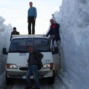 Kardan dolayı 6 aydır kapalı kalan yayla yolu açıldı