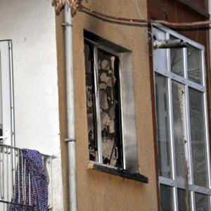 Ankarada evde çıkan yangında dumandan etkilenen 5 kişi hastaneye kaldırıldı