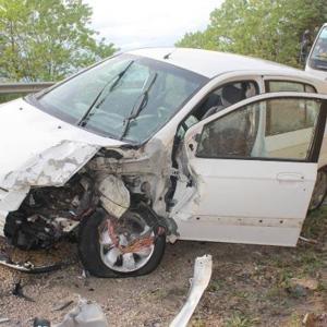 Kastamonuda TIR ile otomobil çarpıştı: 1 ölü, 1 yaralı