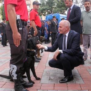 Jandarmanın 180inci yıl kutlamalarında özel eğitimli köpekler ilgi odağı oldu
