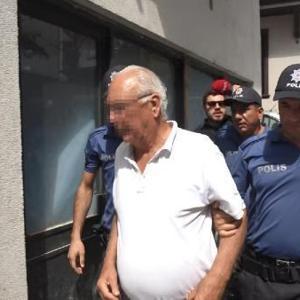 Marmara Adasında gözaltına alınan baba- oğul adliyede
