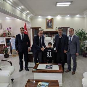 Kaymakamdan şehit yeğenine Beşiktaş forması