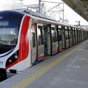 Marmaray bir günde 743 bin 596 yolcu taşıyarak rekor tazeledi