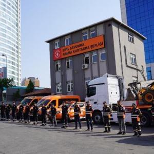Ümraniye Belediyesinden Antalyadaki yangın bölgesine destek