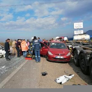 Erzinde trafik kazası: 3 yaralı