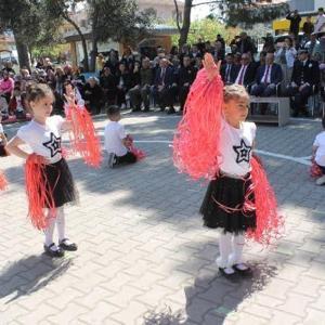 Manyas’ta 23 Nisan kutlamaları