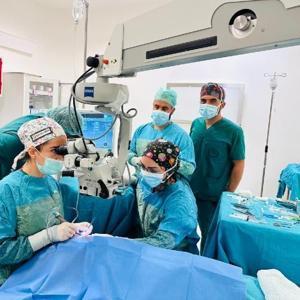 Şemdinlide ilk kez katarakt ameliyatı yapıldı; hasta yüzde 90 görme yetisine kavuştu