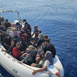 Fethiyede 26 kaçak göçmen kurtarıldı